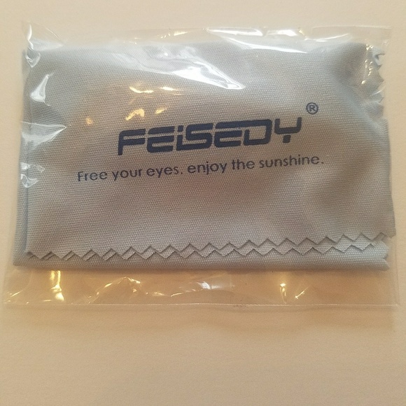 Gold rimmed cat eye aviator sunglasses - Picture 7 of 7